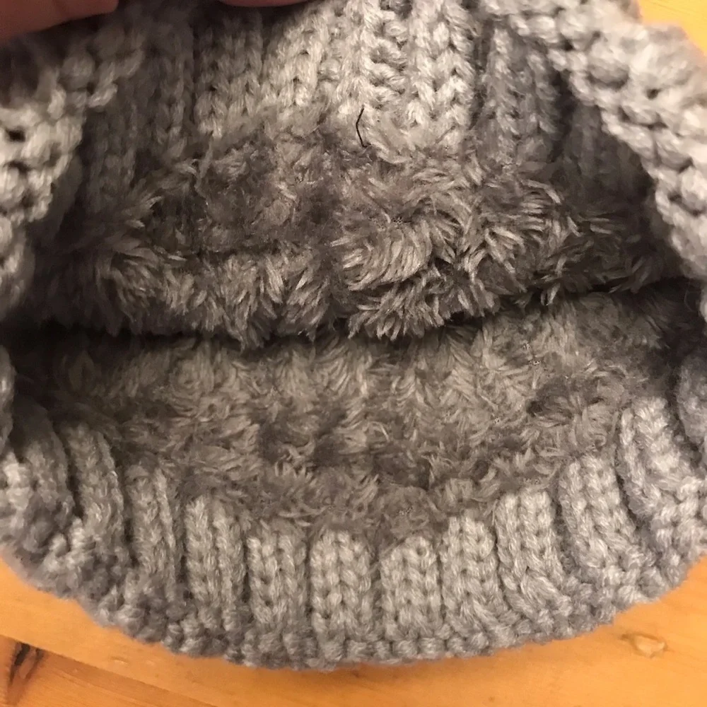 ⛄️Single Fur Ball Beanie Hat